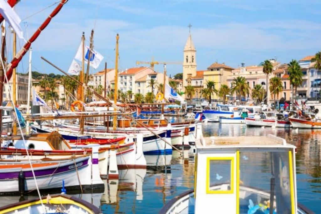 Appartement Au Coeur Du Village Sanary-sur-Mer Buitenkant foto